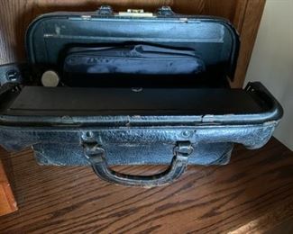 Antique doctor’s bag