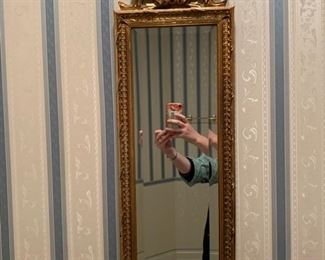 Gold mirror with shell detail