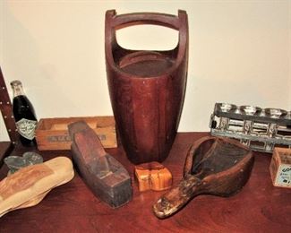 Pam lunch box, tool, wood, chocolate mold