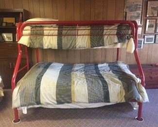 Metal bunkbeds with full lower bed and twin top