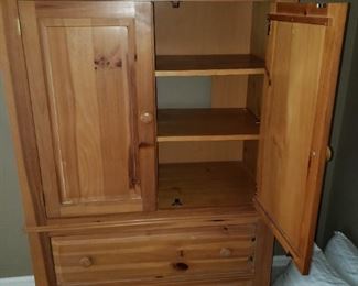 Broyhill Bedroom Furniture