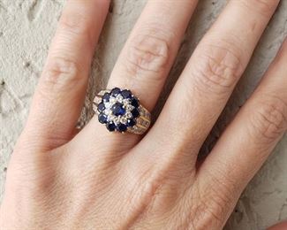 Beautiful 18k Gold Diamond Sapphire Ring