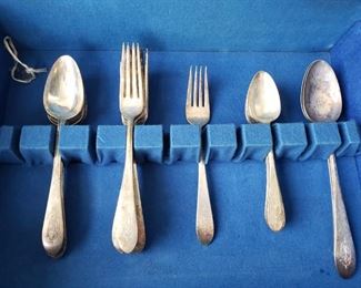 "Alice Day"  Ziegfeld Follies Dancer circa 1909 Bertha Alice Hughes- She danced and was a regular guest at the elite N.Y.C. Chrysler Building Cloud Club located on the 66th, 67th and 68th floors. She acquired this Cloud Club flatware during this time. Her great niece has it and is selling. VERY RARE Custom made for Mr. Chrysler for Chrysler Building Cloud Club in New York.  38 pc Silver plated Flatware Set by International Silver Co. All stamped Cloud Club