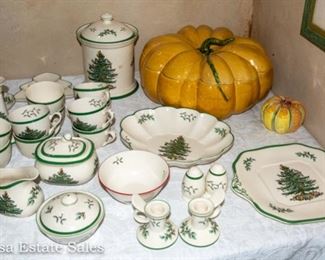 SPODE Christmas Dinnerware