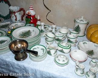 SPODE Christmas Dinnerware