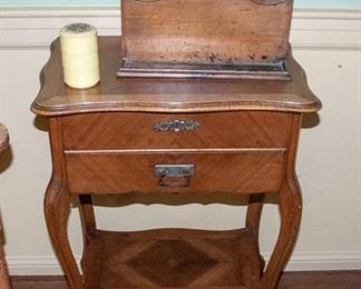 Accent Tables and Decor