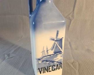 VINTAGE Vinegar Porcelain Cruet - made in Czech (Ditmar Urbach)