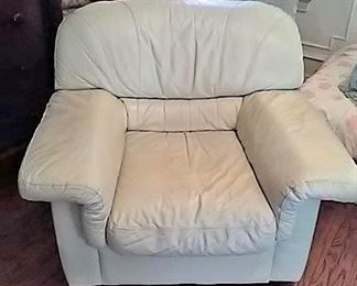 leather chair matches leather couch excellent condition