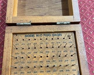 Meyer Model M-O Plug Gages in Box