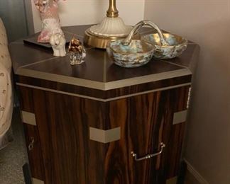 Very unique six sided end table/cabinet - great grain!