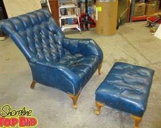 Collectible Vintage Sleepy Hollow Chair Ottoman, Needs to be Recovered and Restored