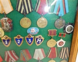 VIEW 3 RIGHTSIDE RUSSIAN MEDALS 