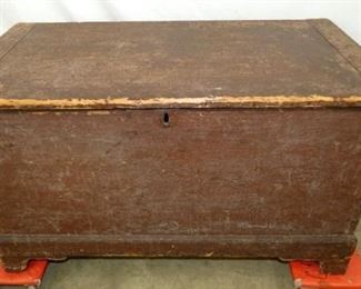 EARLY NC ORG. BLANKET CHEST 
