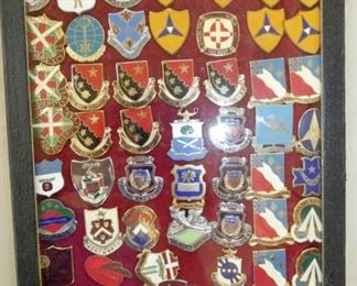 COLLECTION MILITARY PINS 