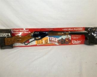 DAISY 650 SHOT RED RYDER BB GUN IN BOX 