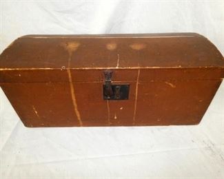 EARLY 25X13 WOODEN DOME TOP TRUNK 