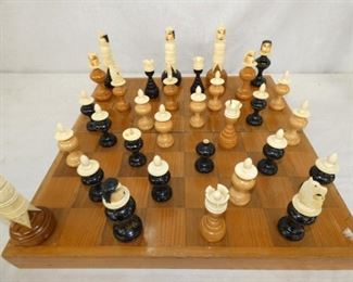 EARLY ORIG. CHESS SET 