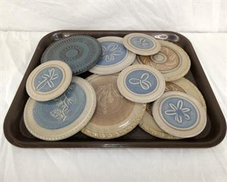 COLL. JUGTOWN POTTERY TRIVETS 