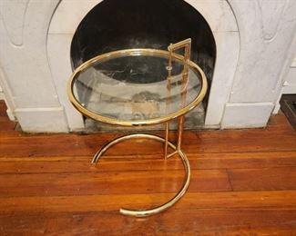 25 x 21 (2 available)