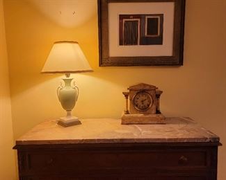 bureau: 36 x 46 x 20