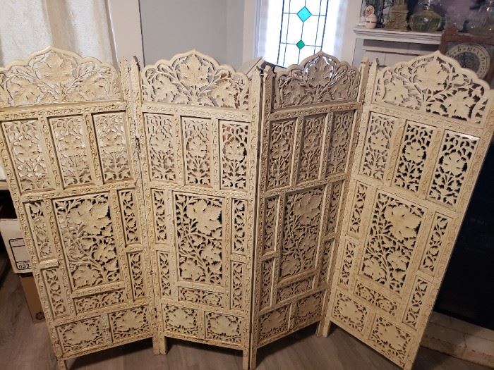 Fabulous American  Fireplace Screen - All hand carved Wood- Maple Leaf design- Very early piece