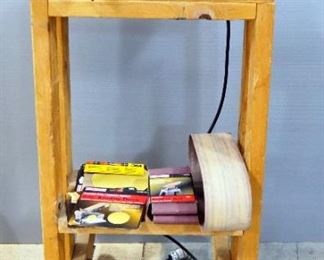 Craftsman 4" Belt And 6" Disk Sander Model 113.226426, Powers On, On Stand, With Extra Belts
