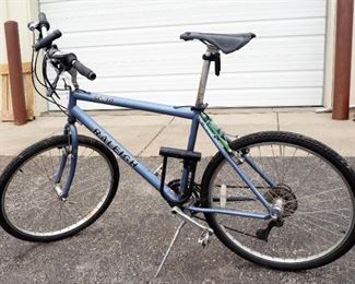 Raleigh SC-30 Men's 24-Speed 25" Bike