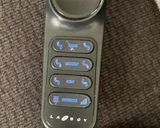 LA-Z-BOY Reclining Power Lift Chair Clayton Gold Luxury Lift 45x40x30in HxWxD