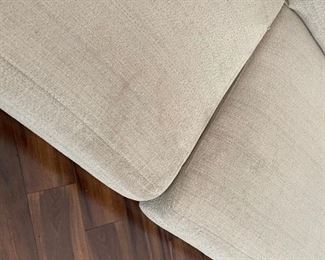 Simmons Contemporary Sofa Full Size Couch 36x90x40in HxWxD