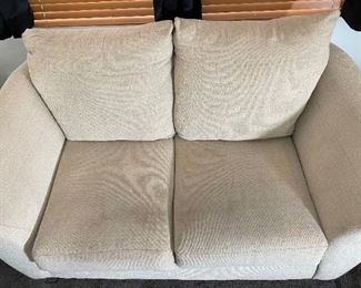 #2 Simmons Contemporary Loveseat Sofa Couch 36x64x40in HxWxD