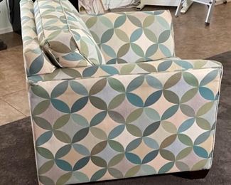 La-Z-Boy Contemporary Arm Chair 34x42x37in HxWxD