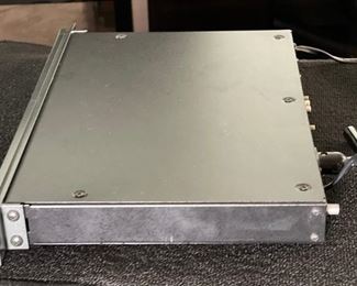 Crown FM Three 3 Vintage AM/FM Stereo Tuner FM3 BLACK 2x9x12.5in HxWxD