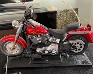 Harley Davidson Remote Control Bike Fat Boy 6v 9x16x6in HxWxD