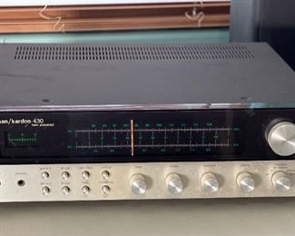 Harman Kardon 430 Vintage Stereo Receiver 5.5x17.5x15in HxWxD