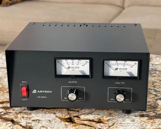 Astron VS-35m DC Linear Power Supply Ham Radio 5.75x11.25x11in HxWxD