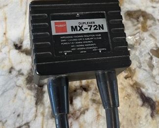 YAESU FT-847 Satellite Transceiver Ham Radio in Box Unit: 3.5x10.75x13in <BR>Box: 8x15x18in HxWxD