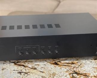 Dayton HPSA1000R Subwoofer Amp HPSA-1000R Amplifier 4x17.5x14 HxWxD