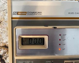 BK Precision 835 Capacitance Comparator System 5x13x10.5in HxWxD