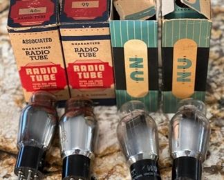 Lot of 4 Type 46 Radio Tubes NU & Associated