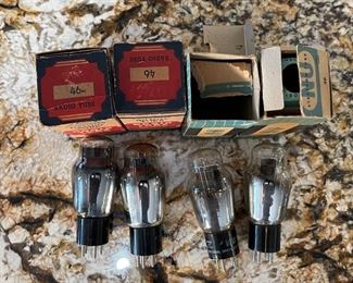 Lot of 4 Type 46 Radio Tubes NU & Associated