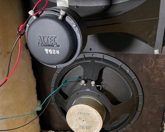 Altec Lansing Valencia 846a Speakers 806A 416-16z VOTT 30x27.5x20.5in HxWxD