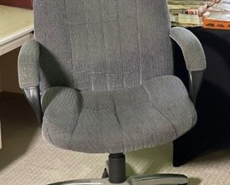 Bassett Executive Office Chair 48x28x27in HxWxD