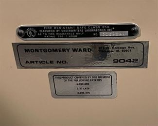 Montgomery Ward 9042 Safe 22x17x25 HxWxD