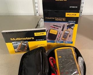 Fluke 80 Series V Multimeter 87V/E2 Combo Kit