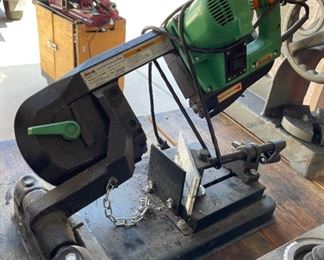 Grizzly G8692 Portable Bandsaw 19x22x11in HxWxD