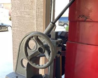 Ratcheting Arbor Press 30x12x17in HxWxD