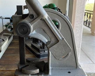 Ratcheting Arbor Press 30x12x17in HxWxD