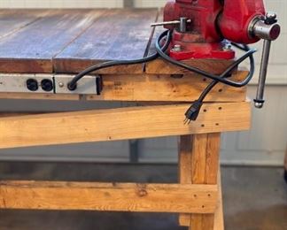 Craftsman Professional Vise 4.5in Jaw 10x15x10in HxWxD