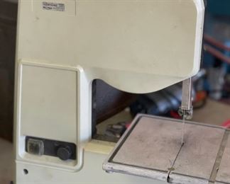 MicroLux Micro-Mark Mini Bandsaw 20x12x15in HxWxD