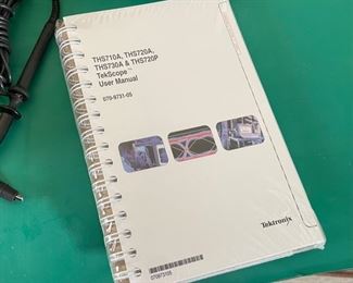 Tektronix THS720A 100 MHz Scope DMM Case: 4x14x10in HxWxD